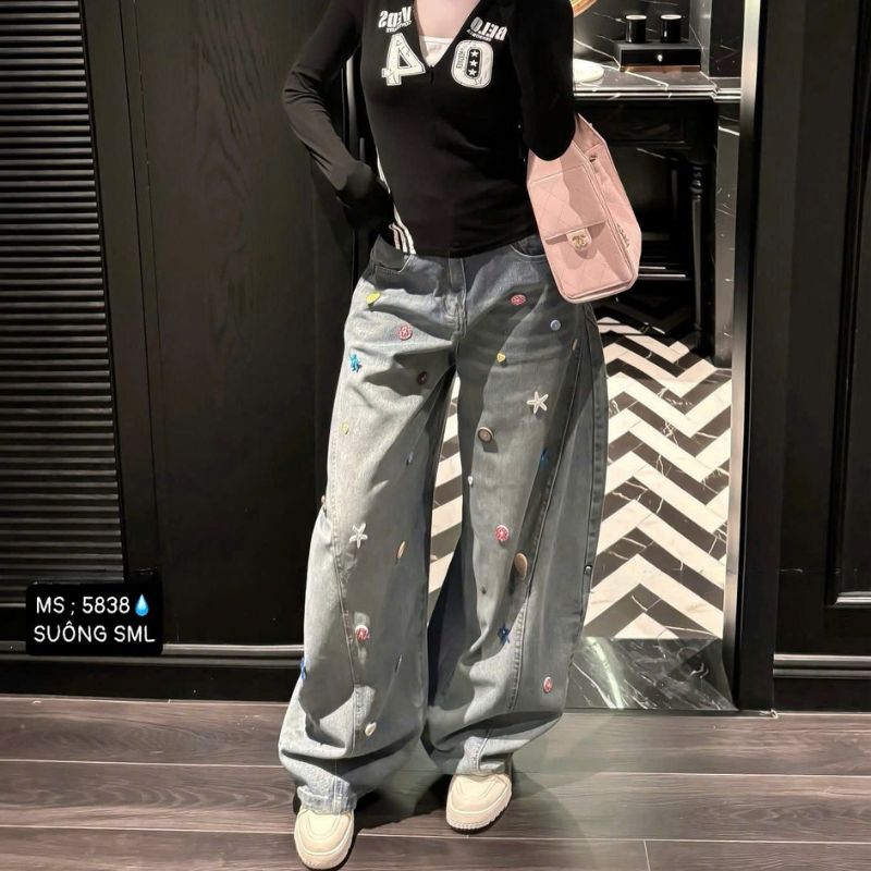 Quần Thụng Jeans Nữ Thêu Ngôi Sao Vải Dày Mềm Không Co Giãn Quần Thụng Jeans Nữ Thêu Ngôi Sao Vải Dày Mềm Không Co Giãn