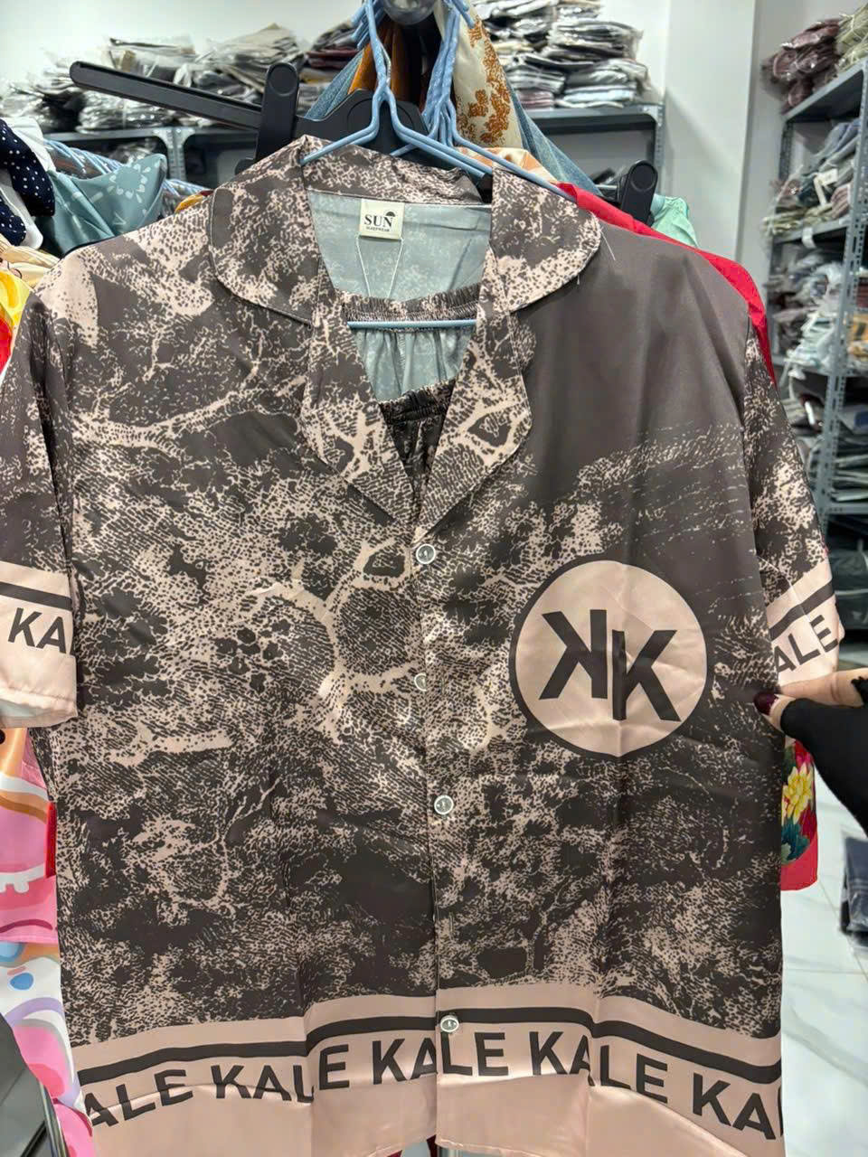 Kho sỉ đồ Bộ Ngủ Nữ Họa Tiết Đơn Giản Mặc Mát Thoải Mái Big Size 50–75kg Kho sỉ đồ Bộ Ngủ Nữ Họa Tiết Đơn Giản Mặc Mát Thoải Mái Big Size 50–75kg