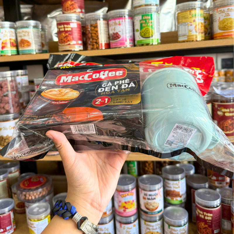 Bỏ sỉ cà Phê Đen Đá Mac Coffee - Cà Phê Đen Đá Hòa Tan 2 In 1 220g - Tặng 1 Ly Nhựa Cao Cấp Bỏ sỉ cà Phê Đen Đá Mac Coffee - Cà Phê Đen Đá Hòa Tan 2 In 1 220g - Tặng 1 Ly Nhựa Cao Cấp