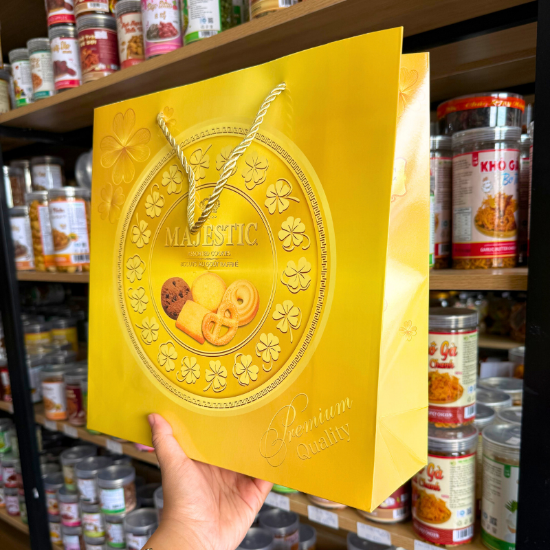 Giá sỉ bánh Quy Hộp Thiếc MAJESTIC Hộp Tròn Đồng Tiền Vàng 382g Giá sỉ bánh Quy Hộp Thiếc MAJESTIC Hộp Tròn Đồng Tiền Vàng 382g