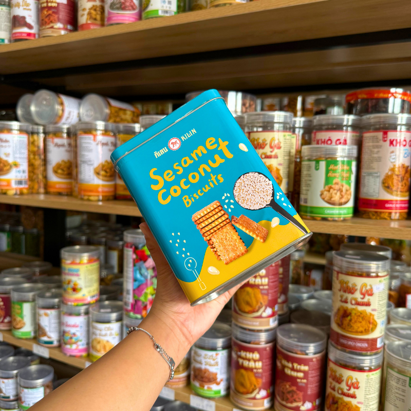 Bánh Quy Gạo Sữa Hộp Thiếc KILIN Thái Lan 400g - Hộp Xanh Dương Vàng Bánh Quy Gạo Sữa Hộp Thiếc KILIN Thái Lan 400g - Hộp Xanh Dương Vàng