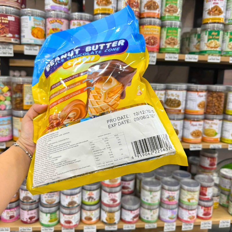 Giá sỉ bánh Ốc Quế Waffle Bơ Đậu Phộng Socola BX 300g Giá sỉ bánh Ốc Quế Waffle Bơ Đậu Phộng Socola BX 300g