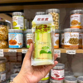 3 Cái Bánh Bông Lan Tam Giác CHUNSANJIAO Vị Trà Xanh - Màu Xanh Lá - BBLTGCVTX03