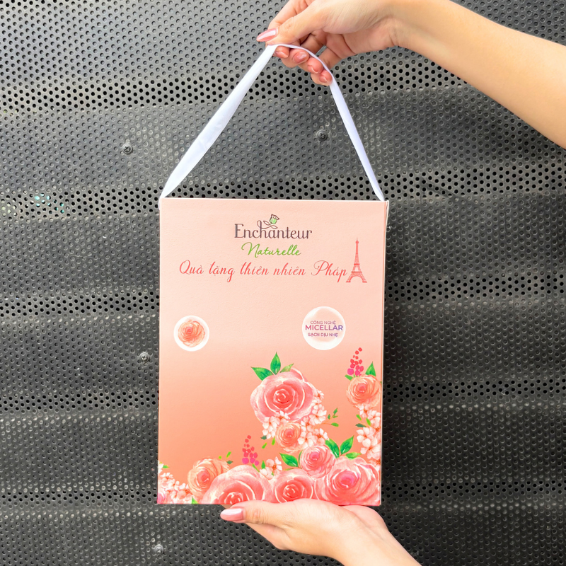 Set Quà Tặng Sữa Tắm Enchanteur Naturelle Hương Hoa Hồng & Tẩy Tế Bào Chết Body (Set Màu Cam) Set Quà Tặng Sữa Tắm Enchanteur Naturelle Hương Hoa Hồng & Tẩy Tế Bào Chết Body (Set Màu Cam)