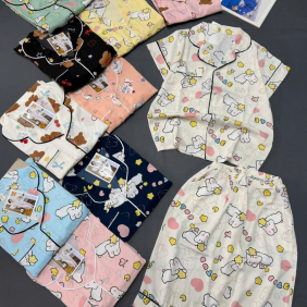 Đồ bộ nữ pijama tay ngắn quần Lửng mango viền MT-9579 - DBOR0173