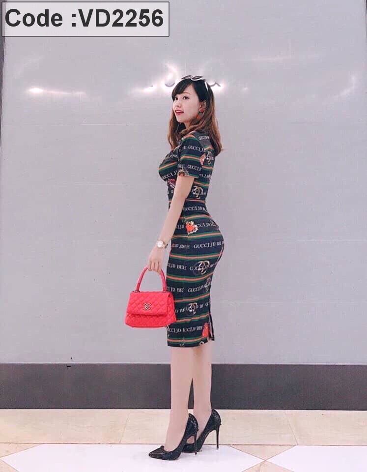 Đầm body cát nhật in sọc ngang tay ngắn