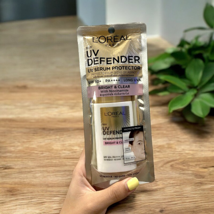 Kem Chống Nắng L’Oreal Paris UV Defender Bright & Clear UV Serum Protector SPF 50+ PA++++
