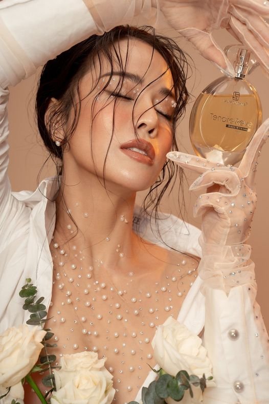Nước Hoa Nữ Laura Sunshine Tendre Reve 100ml hé lộ về một mùi hương quyến rũ và mềm mại
