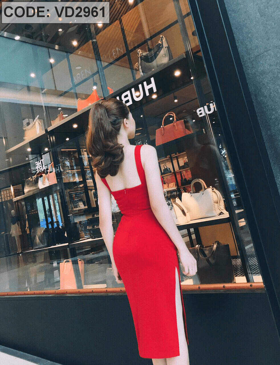 Váy đầm nhung nữ đỏ ôm body khoét vai SASAMI hàng thiết kế sang trọng dài  tay tay bèo H038 | Shopee Việt Nam