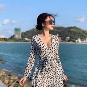 Bay tay dài cổ đắp chéo cột nơ eo vải