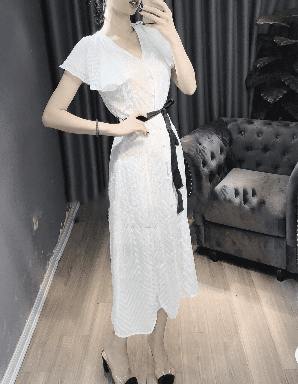 Váy ren trắng pha đen – L E E N A A