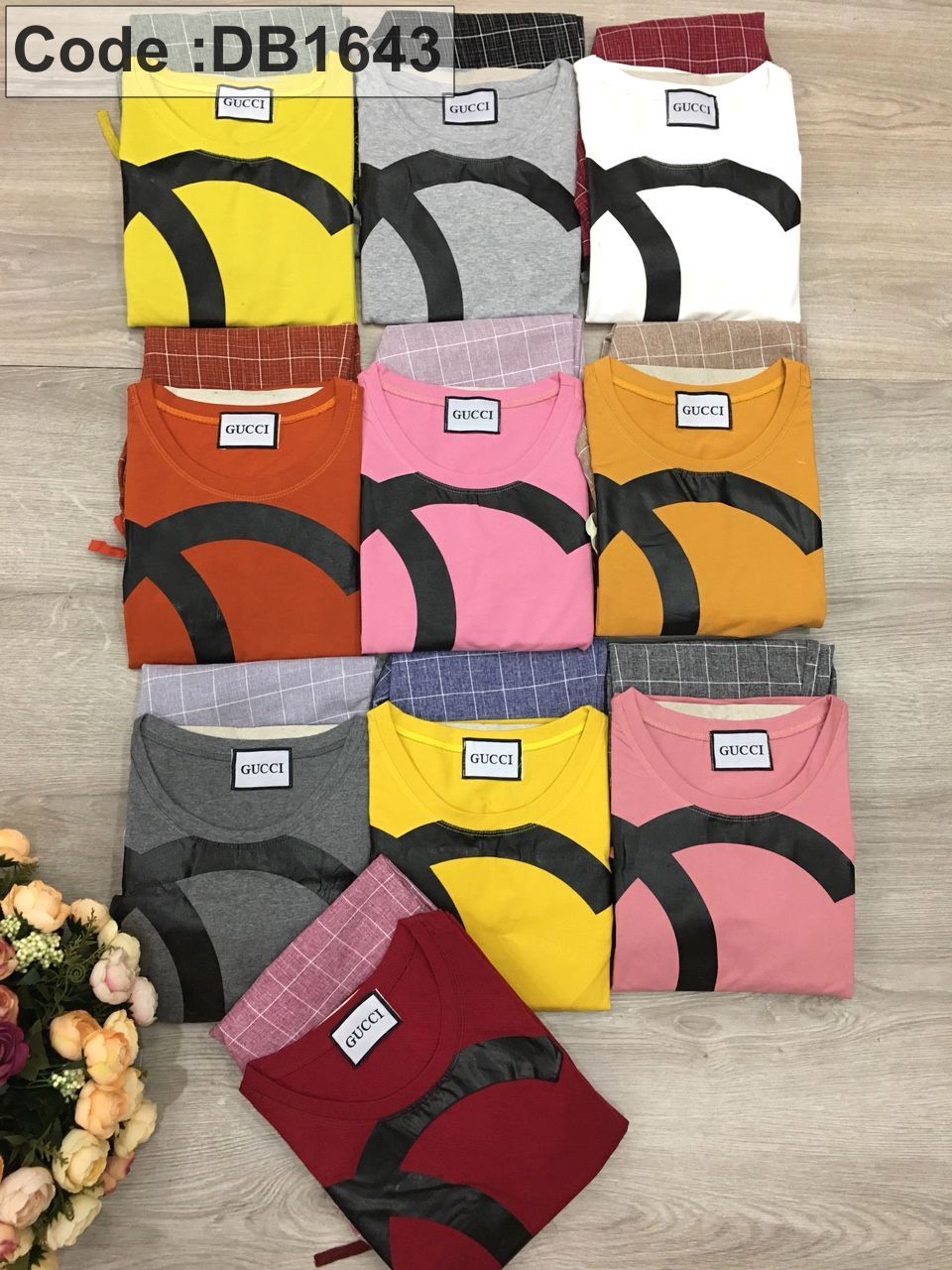 Bộ quần lỡ kaki phối áo thun logo X