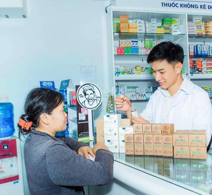 Trị mụn Bà Lão có mặt ở rất nhiều nhà thuốc trên toàn quốc
