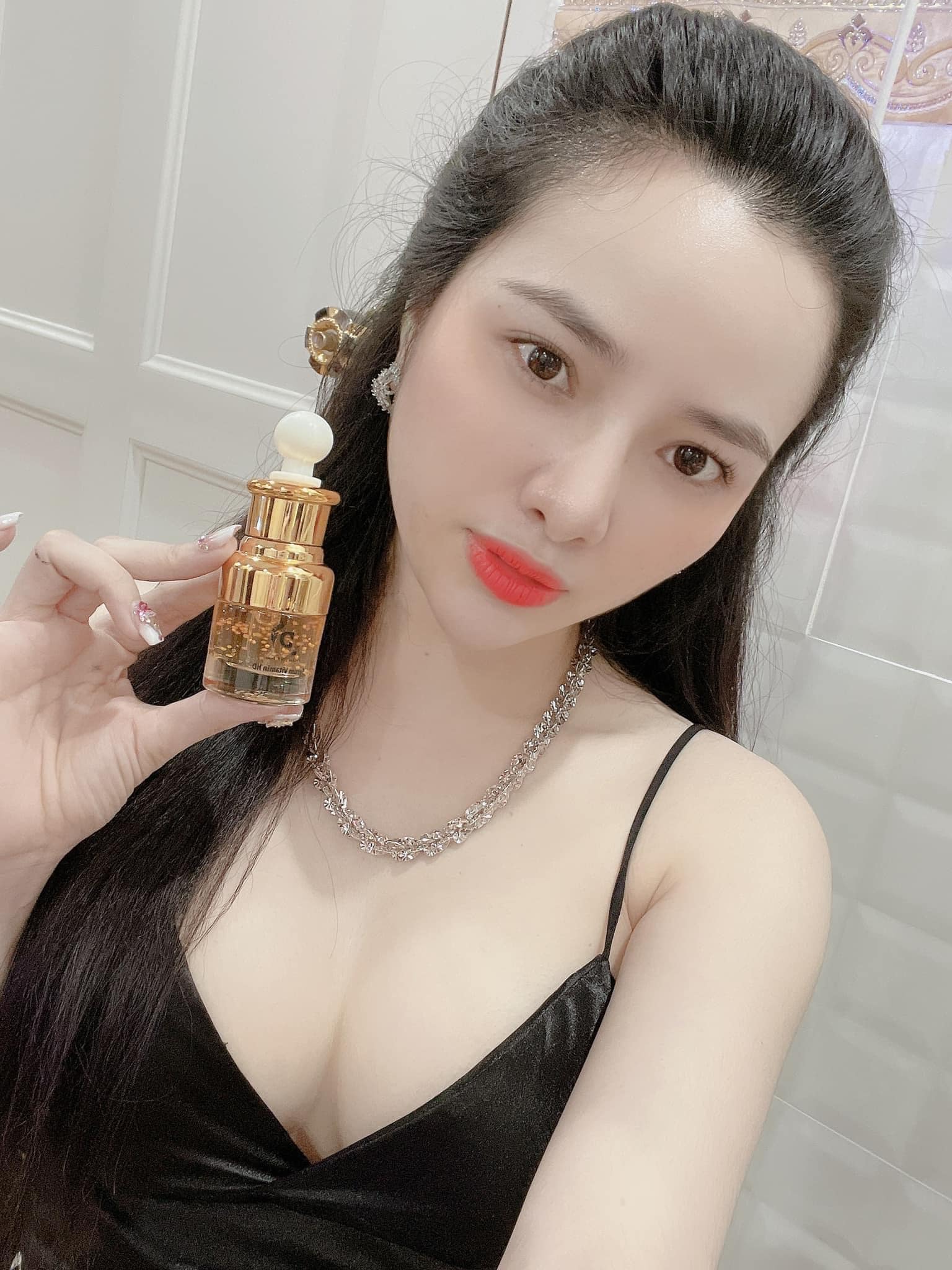 Níu giữ độ tuổi thanh xuân với Serum vitamin HD