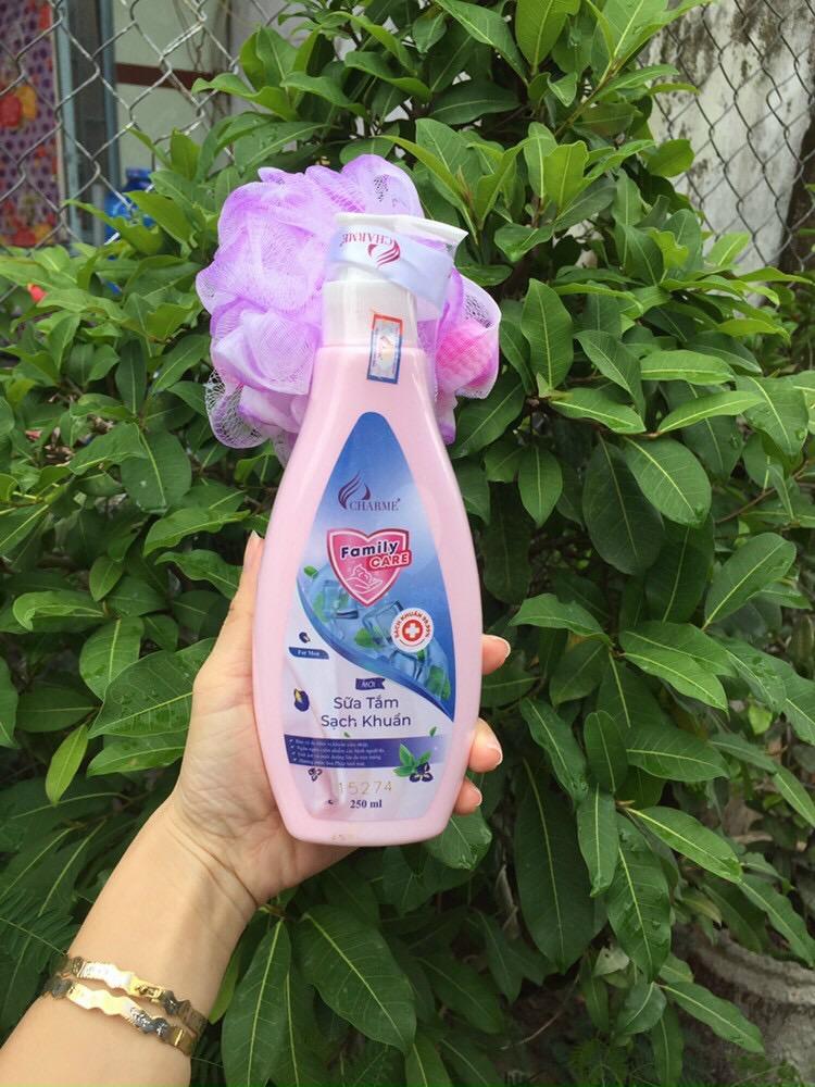 Sữa tắm sạch khuẩn khuyến mãi mua 1 tặng 1