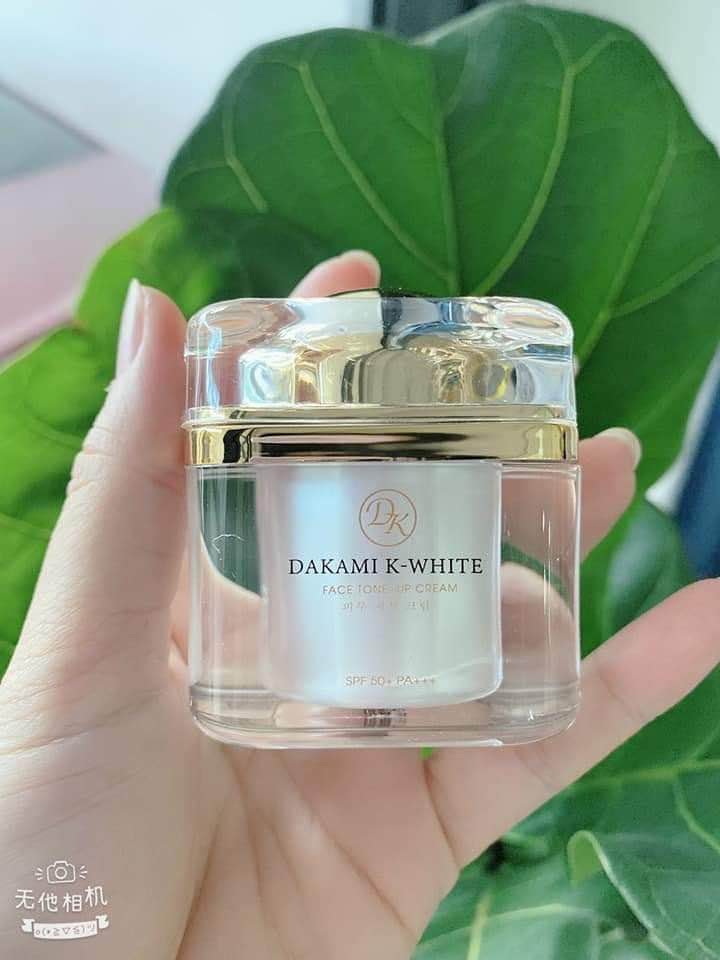 Da Trắng Sáng Khỏe Mạnh Cùng Kem Dakami K White Ban Ngày 3 in 1