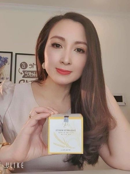 Da Trắng Sáng Khỏe Mạnh Cùng Kem Dakami K White Ban Ngày 3 in 1
