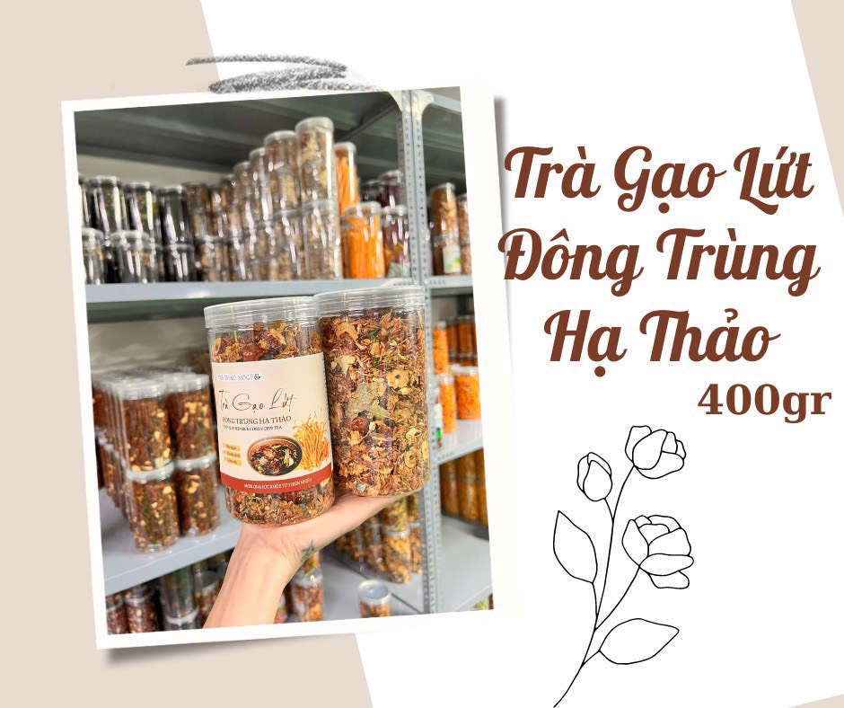 Tết này shop em có bán thêm đồ ăn vặt nha khách có đầy đủ các món luôn ạ