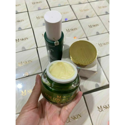 Combo Cao Mụn Sâm Vàng MQ Skin
