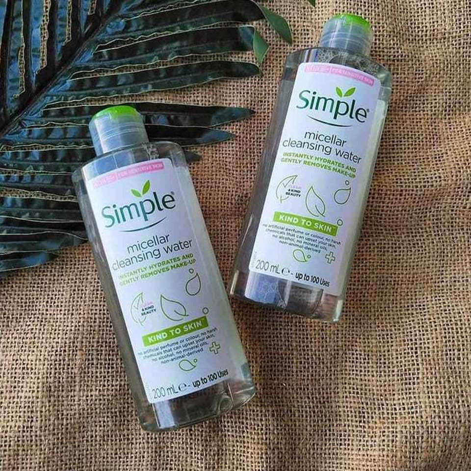 Nước Tẩy Trang Simple Kind To Skin Micellar Cleansing Water là sản phẩm tẩy trang dành cho da mặt