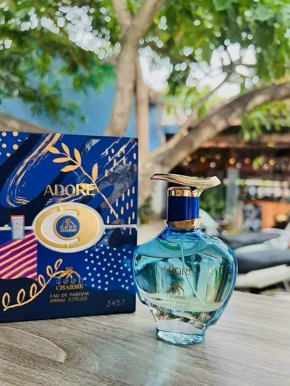 Nước Hoa Nữ Good Charme Adore phù hợp với những cô nàng có cá tính mạnh mẽ luôn tự tin về khả năng của bản thân