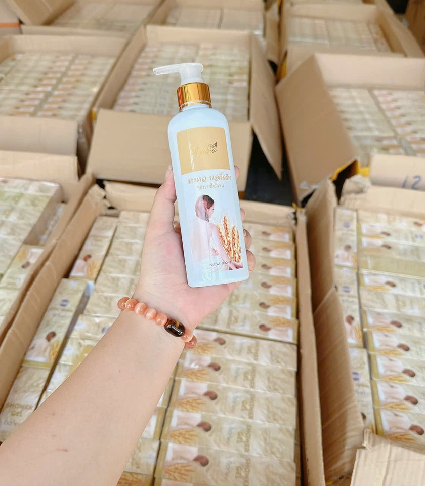 Sữa tắm Erina lúa mạch sữa non 300ml  bất chấp mọi loại da