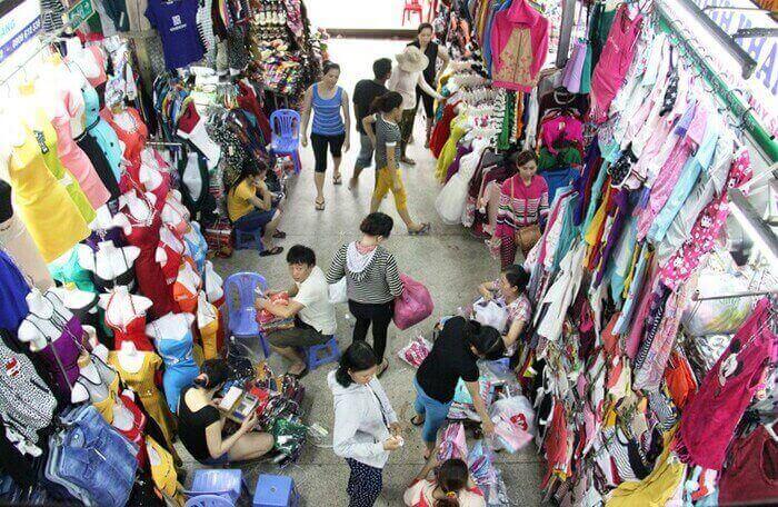 Khi mua ở chợ đầu mối quần áo Tân Bình bạn cần ghi nhớ điều gì?